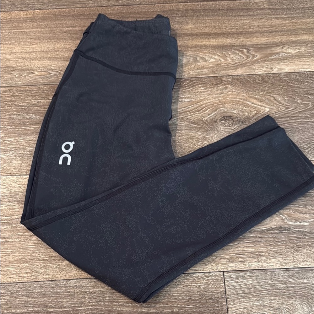On Running Black Performance Leggings